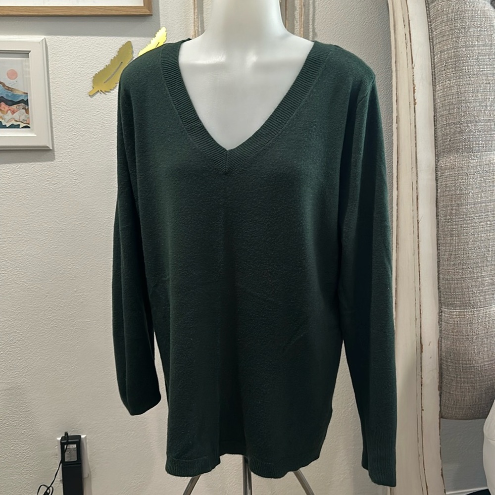 Forrest Green sweater
